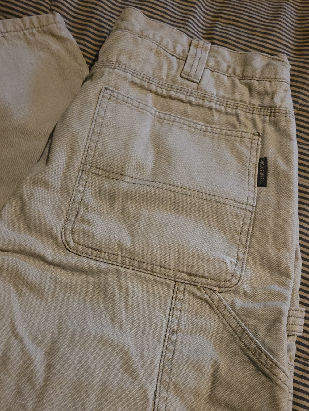 Wolverine Men’s Winter Cargo Work Pants. Khaki. Sz 34x32  Fleece Lining